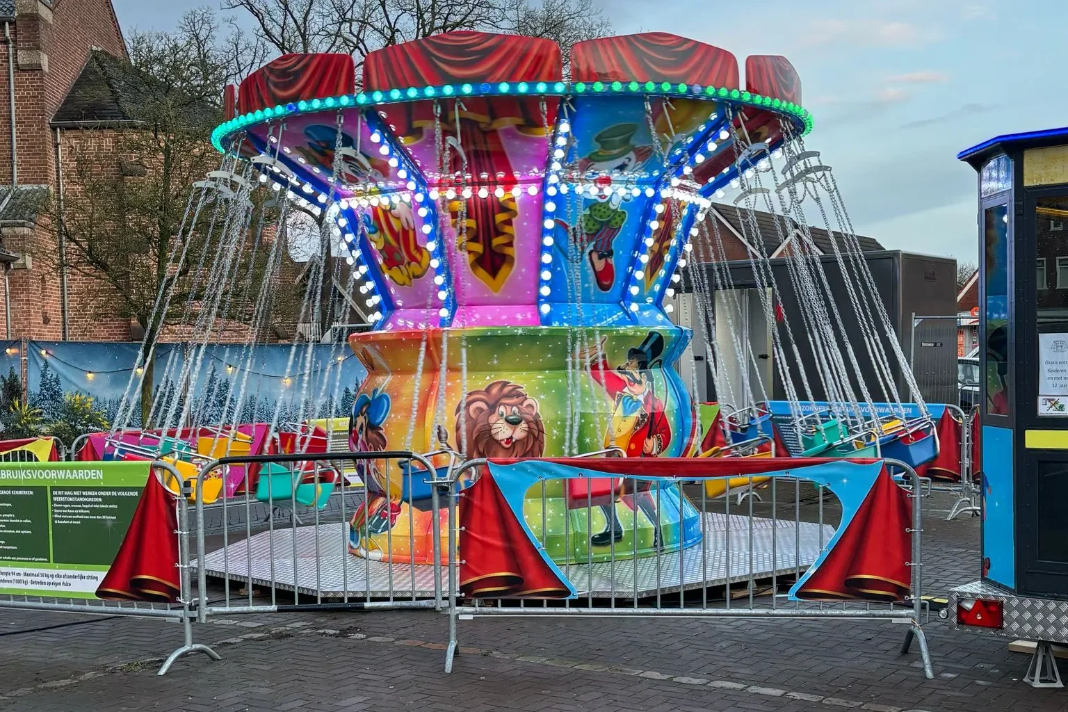 kinderzweefmolen 2
